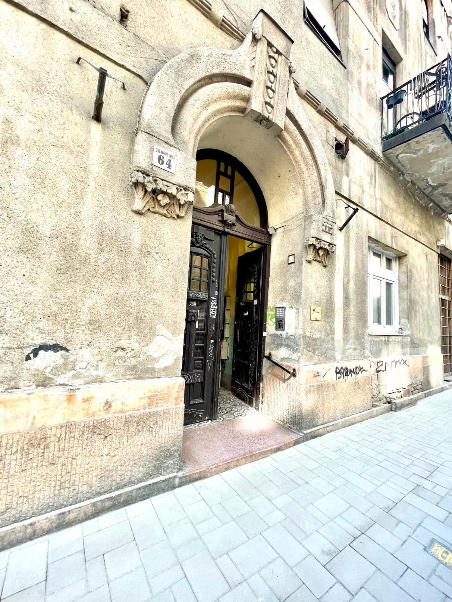 Teresian Apartment Near The Andrassy Street Free Air Conditioner Free Coffee Budapest Ngoại thất bức ảnh